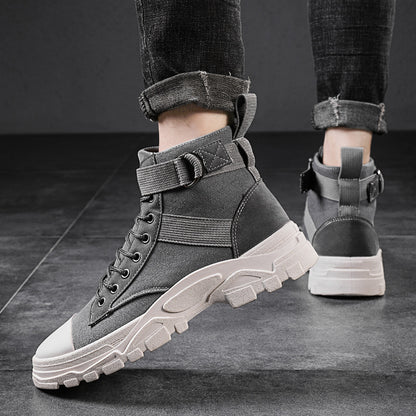 Hohe Martin-Stiefel für Teenager, modische und trendige Freizeitschuhe. 