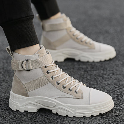 Hohe Martin-Stiefel für Teenager, modische und trendige Freizeitschuhe. 