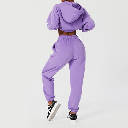 Lockeres, sportliches und lässiges Pullover-Set mit Kapuze für Damen.