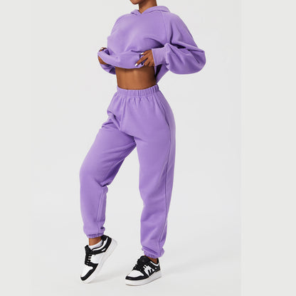 Lockeres, sportliches und lässiges Pullover-Set mit Kapuze für Damen.