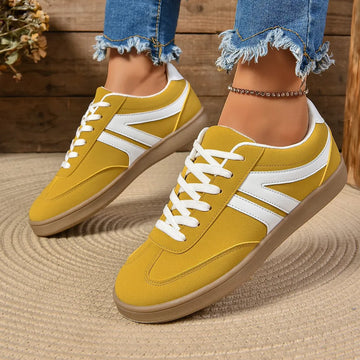 Flache Sneakers mit runder Spitze zum Schnüren für Damen