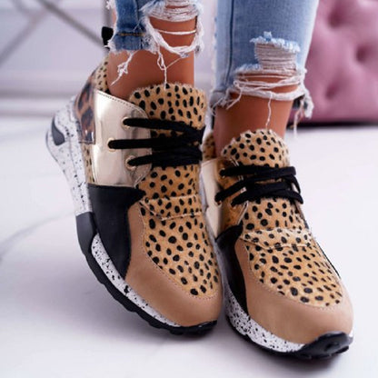 Plateau-Sneakers in verschiedenen Farben für Damen in Übergröße