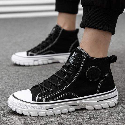 Hohe Segeltuchschuhe