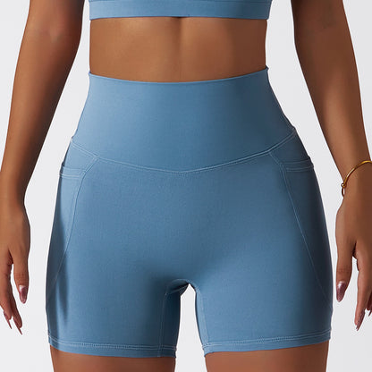 Sommerliche Eisseide-Sportshorts in Nacktoptik, schnelltrocknend, enge Yogahose