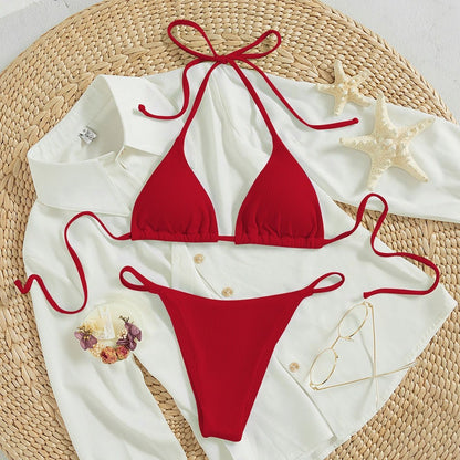 Hängender Hals-Bikini mit mehrfarbigem Dreipunkt-Badeanzug für heiße Quellen
