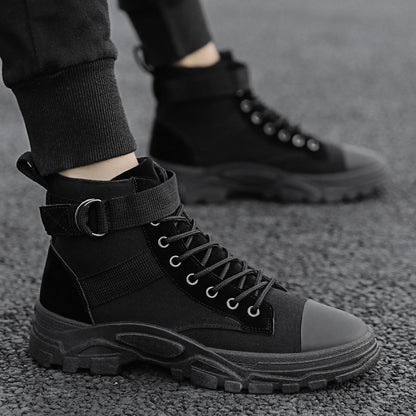 Hohe Martin-Stiefel für Teenager, modische und trendige Freizeitschuhe. 